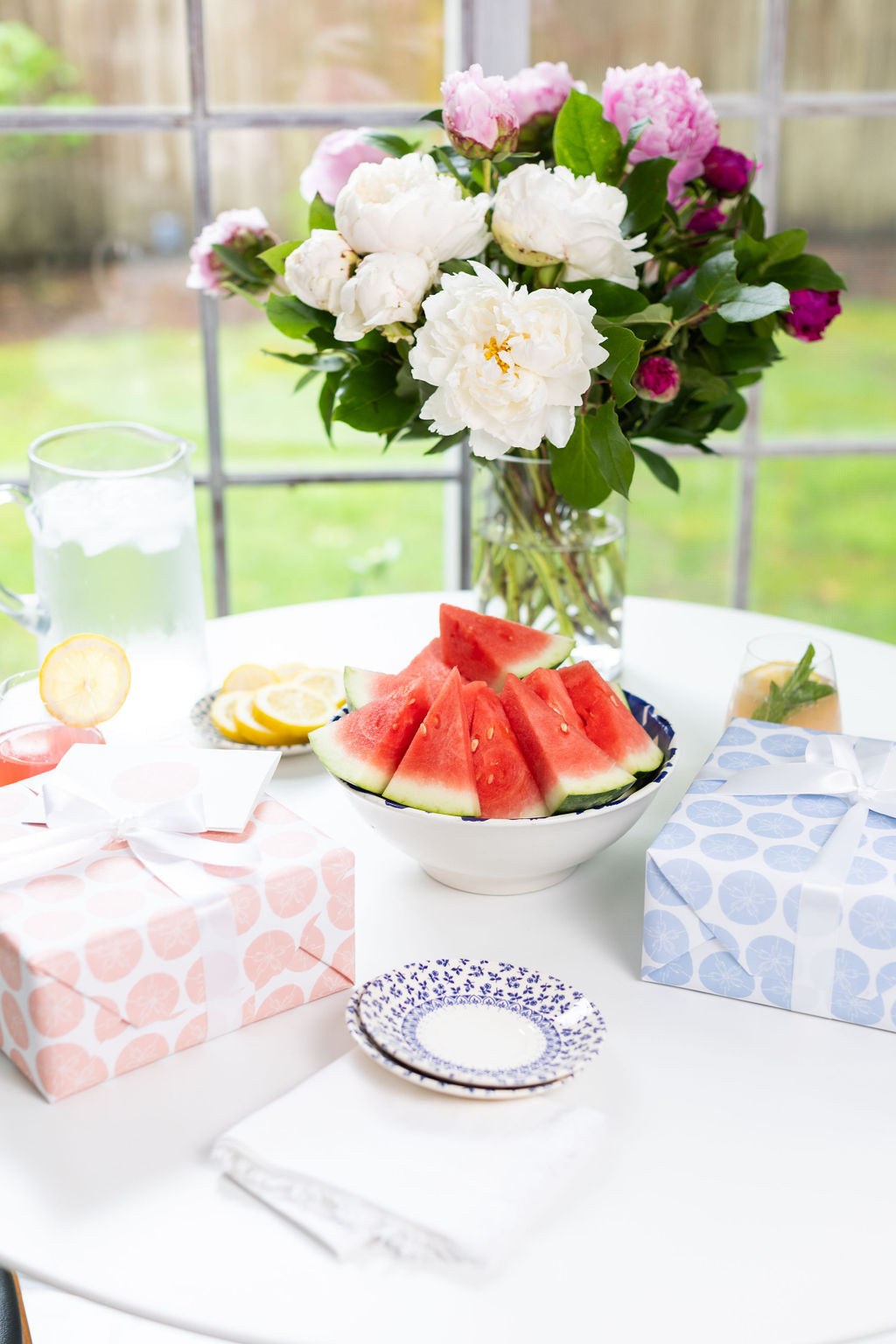 Sand Dollar Wrapping Paper - Blue