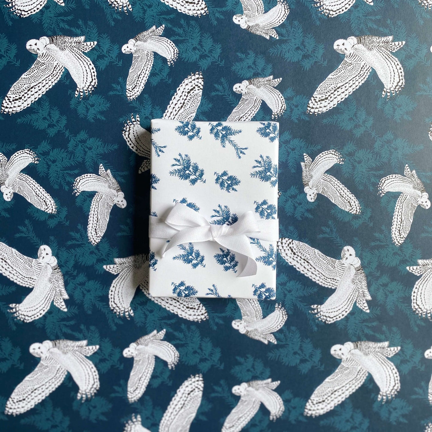 Snowy Owl Wrapping Paper and Tags